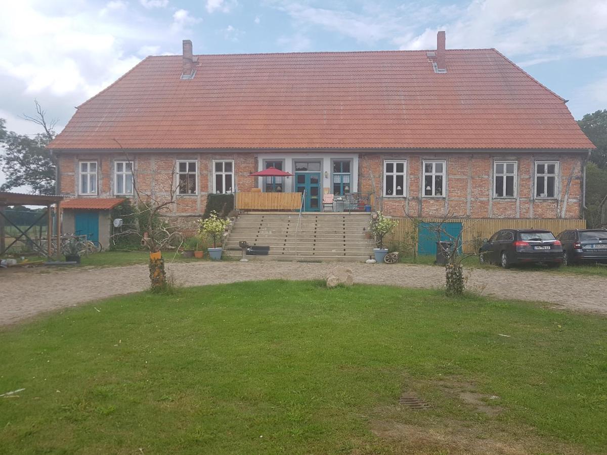 Gutshaus Pinnow Pinnow  Exterior foto